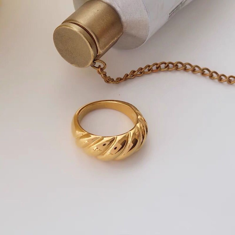 18K Gold Plated Croissant Statement Ring Chunky Band - Picture 3 of 7